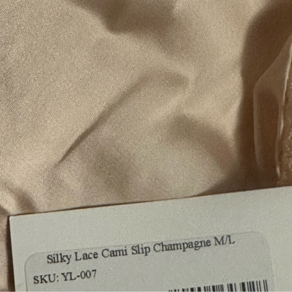 Maude Intimates Silky Lace Cami Slip Champagne Size M/L NWT - Picture 4 of 7